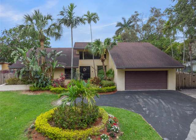 Property at 13520 NE Miami Ct, Miami, FL 33161, 3 beds, 2 baths