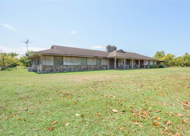 Property at 18300 SW 248th St, Homestead, FL 33031, 6 beds, 4 baths