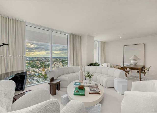 Property at 1040 Biscayne Blvd #3007, Miami, FL 33132, 2 beds, 2.5 baths