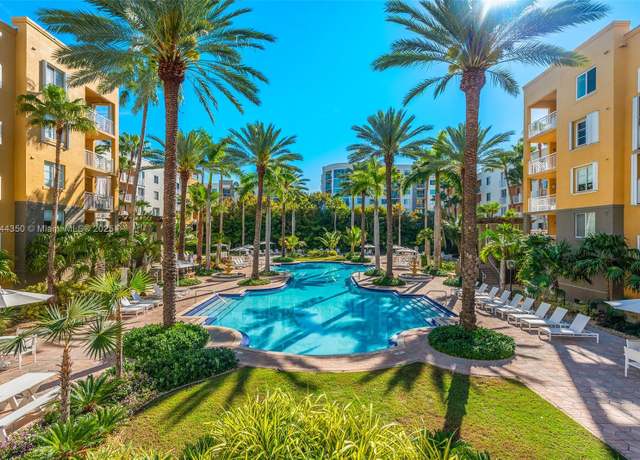 Property at 125 Jefferson Ave #137, Miami Beach, FL 33139, 3 beds, 2 baths
