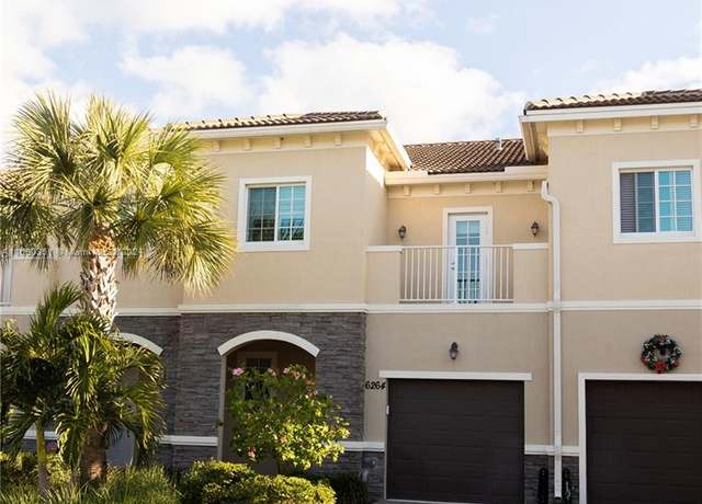 Property at 6264 SE Portofino Cir, Hobe Sound, FL 33455, 3 beds, 2.5 baths