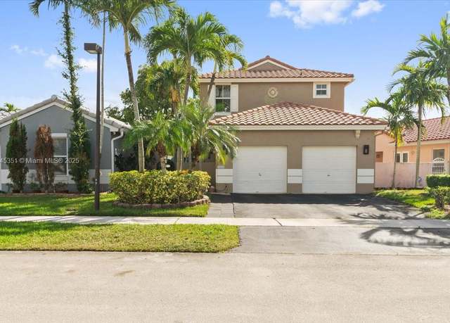 Property at 18458 NW 21st St, Pembroke Pines, FL 33029, 3 beds, 2.5 baths