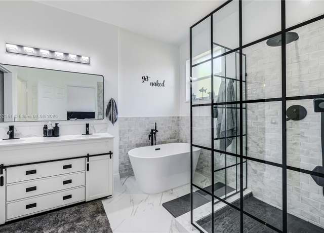 Property at 9369 SW 221st St, Cutler Bay, FL 33190, 2 beds, 2.5 baths