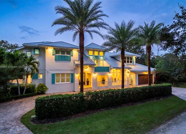 Property at 545 SW Indianola St, Stuart, FL 34994, 5 beds, 3.5 baths