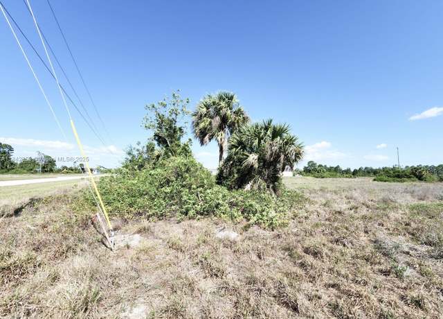 Property at 834 Jaguar Blvd, Lehigh Acres, FL 33974