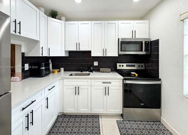 Property at 7305 NW 5th Pl #203, Margate, FL 33063, 2 beds, 2 baths