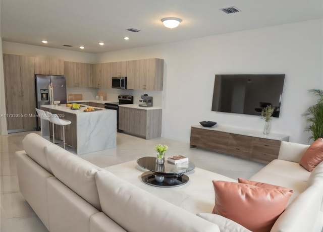 Property at 22541 SW 125 Ave Unit B, Miami, FL 33170, 5 beds, 3 baths