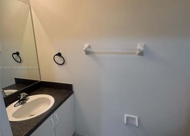Property at 1211 Imperial Lake Rd, West Palm Beach, FL 33413, 2 beds, 2.5 baths