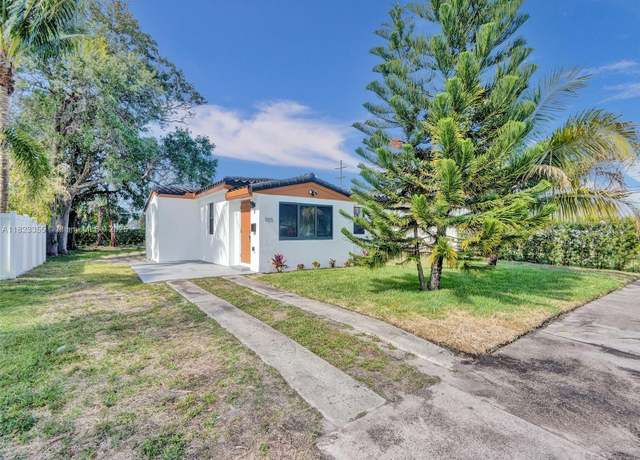 Property at 905 SW 22nd St, Fort Lauderdale, FL 33315, 2 beds, 2 baths