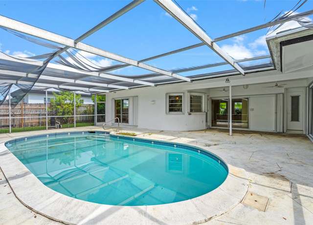 Property at 2370 NE 195th St, Miami, FL 33180, 3 beds, 2 baths