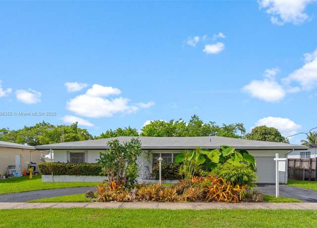 Property at 2370 NE 195th St, Miami, FL 33180, 3 beds, 2 baths