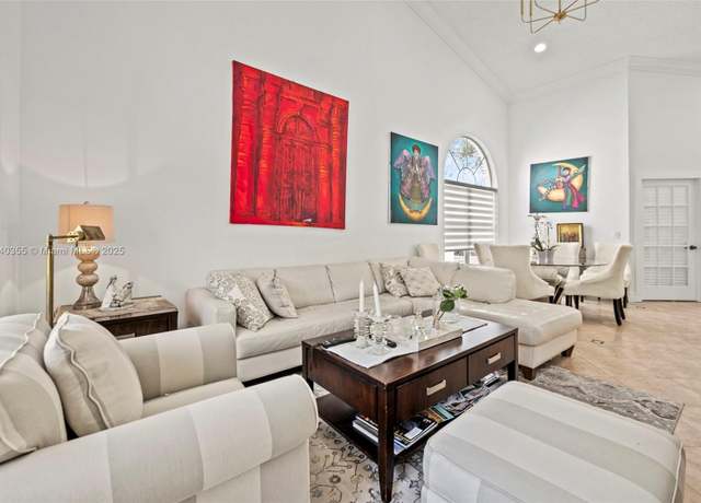 Property at 9384 NW 8th Cir, Plantation, FL 33324, 3 beds, 2.5 baths
