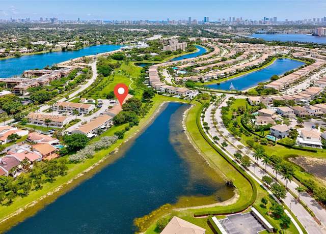 Property at 658 NE 195th St, Miami, FL 33179, 3 beds, 2.5 baths