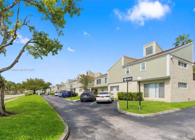 Property at 8145 Lagos De Campo Blvd Unit D-1, Tamarac, FL 33321, 2 beds, 1.5 baths