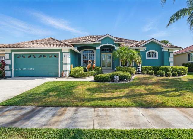 Property at 8500 Southwind Bay Cir, Fort Myers, FL 33908, 3 beds, 2.5 baths