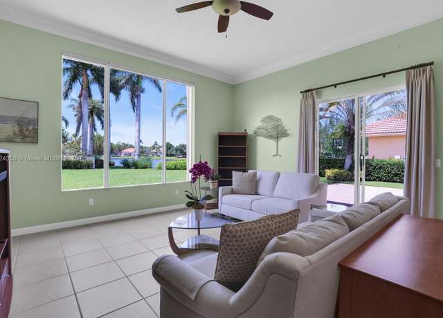 Property at 819 SW Bromelia Ter, Stuart, FL 34997, 4 beds, 3 baths