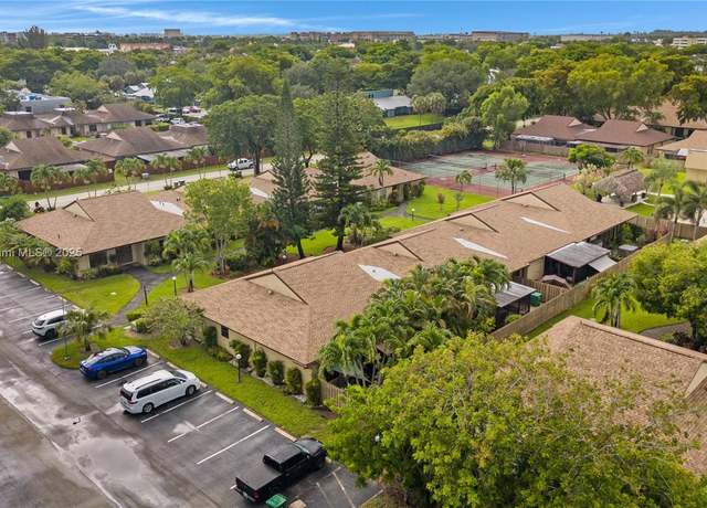 Property at 7508 SW 26th Ct #14, Davie, FL 33314, 3 beds, 2 baths