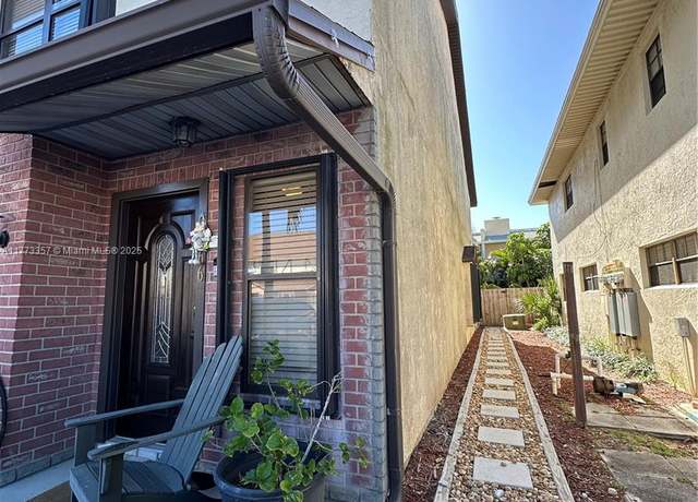 Property at 2466 Carriage Ct Unit C1, Indialantic, FL 32903, 2 beds, 2.5 baths