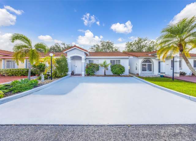 Property at 8255 NW 186th St #1002, Hialeah, FL 33015, 3 beds, 2 baths