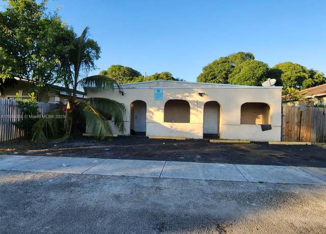 Property at 2712 NW 14th St, Fort Lauderdale, FL 33311, 6 beds, 2 baths