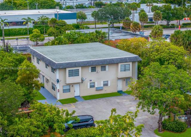 Property at 842 NW 1st Ave, Fort Lauderdale, FL 33311, 8 beds, 8 baths