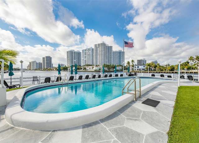 Property at 3209 S Ocean Dr Unit 3M, Hallandale Beach, FL 33009, 1 bed, 1 bath