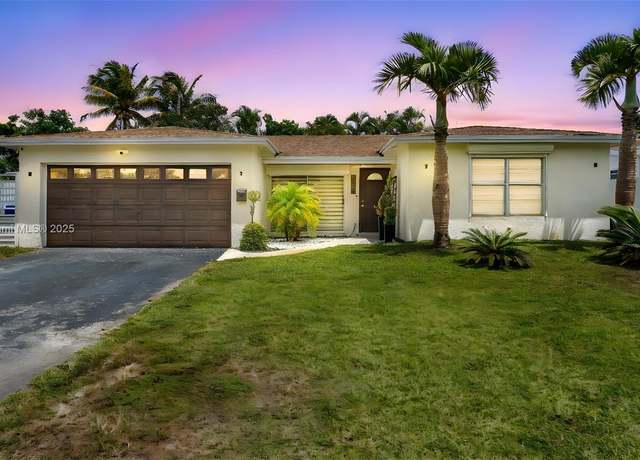 Property at 8425 Southampton Dr, Miramar, FL 33025, 3 beds, 2 baths