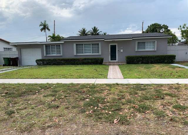 Property at 707 W 39th Pl, Hialeah, FL 33012, 4 beds, 2 baths