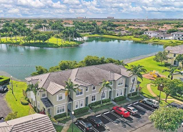 Property at 205 SE 29th Ter #1, Homestead, FL 33033, 3 beds, 2.5 baths
