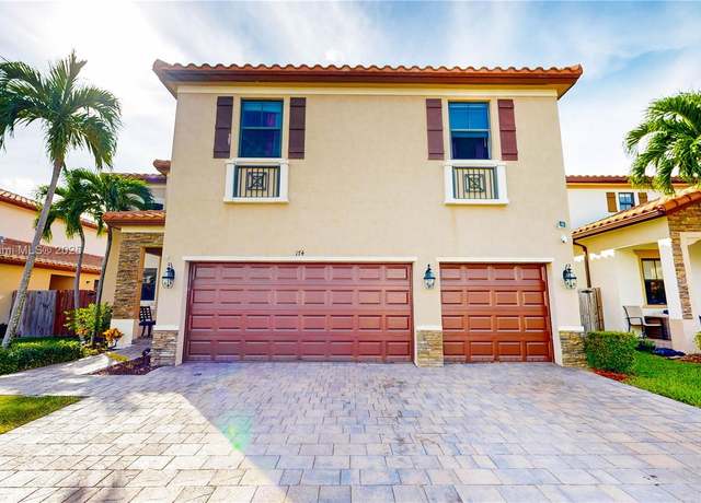 Property at 174 SE 35th Ave, Homestead, FL 33033, 5 beds, 4 baths