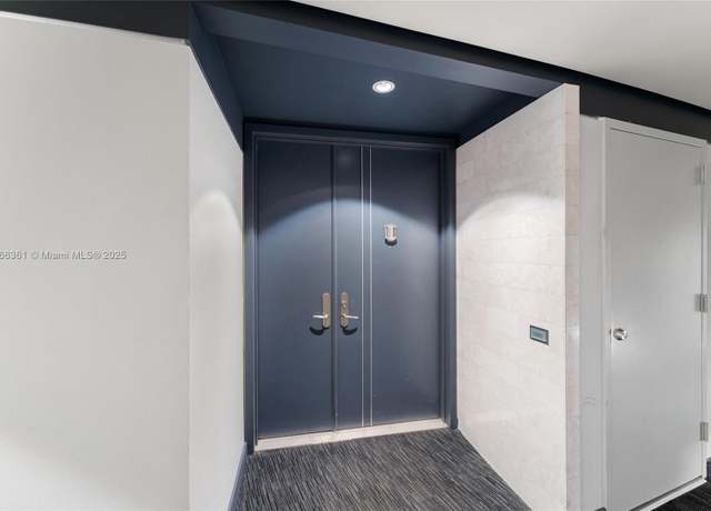 Property at 901 Brickell Key Blvd #2801, Miami, FL 33131, 1 bed, 1.5 baths
