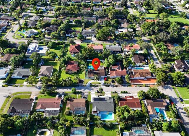 Property at 430 NE 145th St, Miami, FL 33161, 4 beds, 2 baths