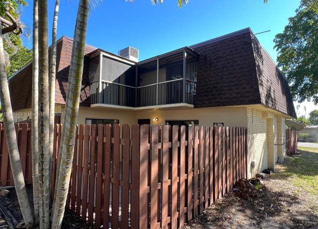 Property at 5825 Swordfish Ct Unit D, Tamarac, FL 33319, 2 beds, 2.5 baths