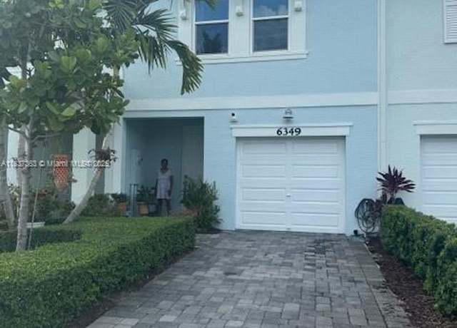 Property at 6349 Topsail Dr, West Palm Beach, FL 33413, 3 beds, 2.5 baths