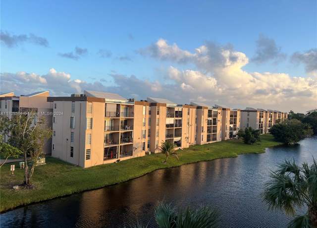 Property at 8895 Fontainebleau Blvd #407, Miami, FL 33172, 2 beds, 2 baths