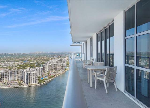 Property at 4010 S Ocean Dr Unit R2604, Hollywood, FL 33019, 3 beds, 2 baths