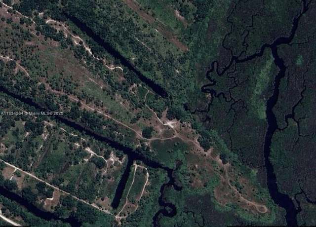 Property at 27494 Harbour Point Dr, Punta Gorda, FL 33983
