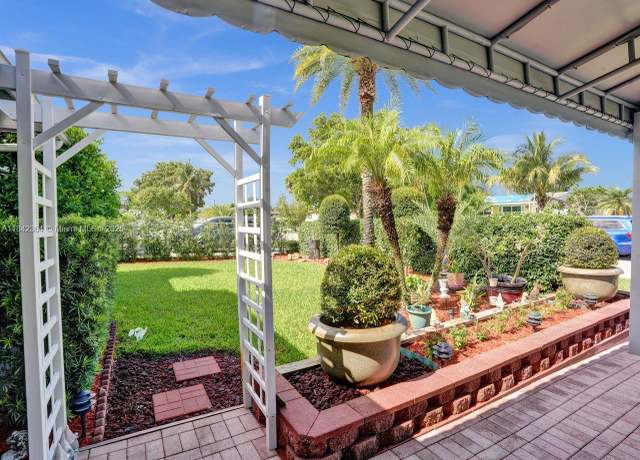 Property at 1201 N 70th Ter, Hollywood, FL 33024, 3 beds, 1 bath