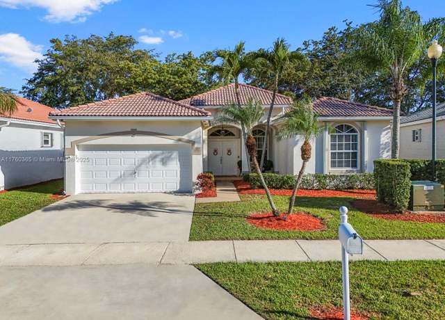 Property at 2430 SE 5th Ct, Homestead, FL 33033, 4 beds, 3 baths