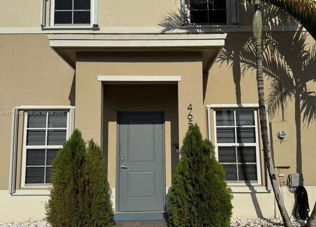 Property at 465 NE 5th Pl #465, Florida City, FL 33034, 3 beds, 2.5 baths