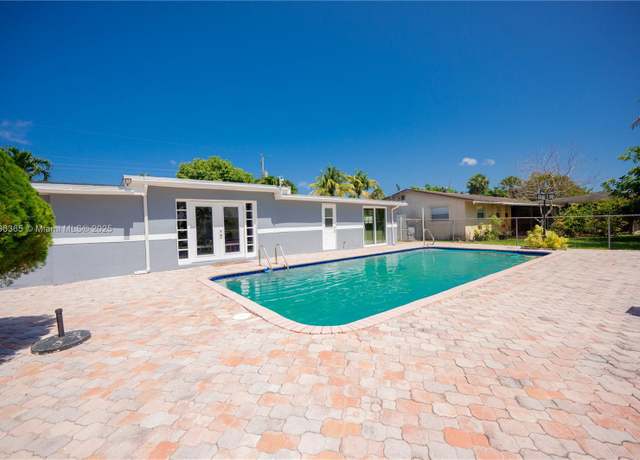 Property at 717 E River Dr, Margate, FL 33063, 4 beds, 3 baths