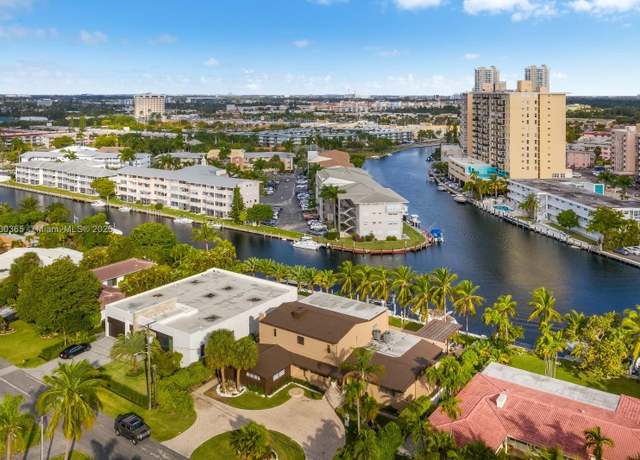 Property at 418 Tammarind Dr, Hallandale Beach, FL 33009, 6 beds, 5 baths