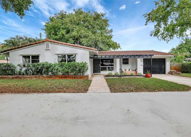 Property at 613 Garden Ct, Plantation, FL 33317, 3 beds, 2 baths