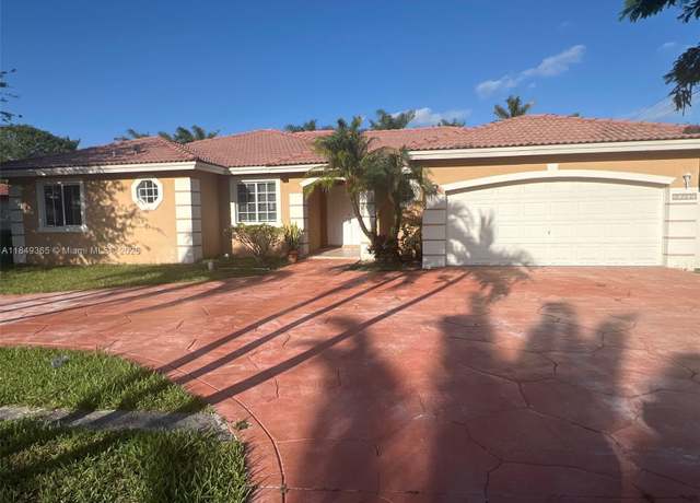 Property at 21533 SW 128th Pl, Miami, FL 33177, 4 beds, 2 baths