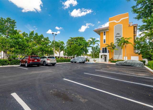 Property at 555 E Dania Beach Blvd #9, Dania Beach, FL 33004, 3 beds, 2 baths