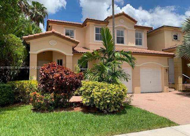 Property at 7506 NW 113th Path #7506, Doral, FL 33178, 4 beds, 3 baths