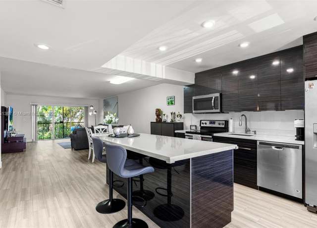 Property at 280 Racquet Club Rd #204, Weston, FL 33326, 2 beds, 2 baths