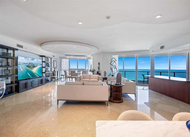 Property at 3101 S Ocean Dr #2703, Hollywood, FL 33019, 4 beds, 3.5 baths
