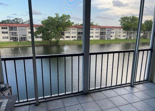 Property at 361 S Hollybrook Dr #310, Pembroke Pines, FL 33025, 2 beds, 2 baths