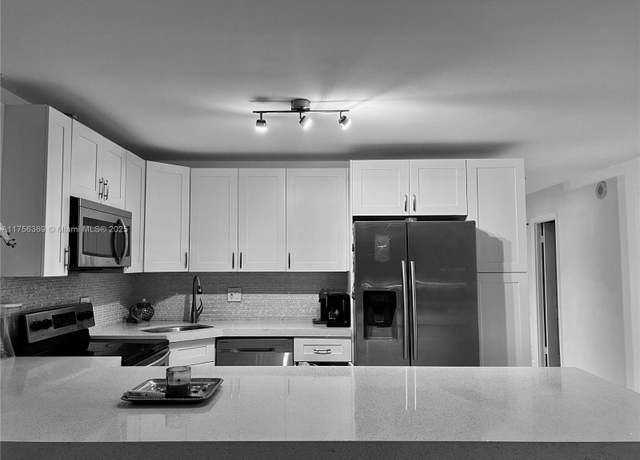 Property at 2801 NE 183rd St Unit 215W, Aventura, FL 33160, 1 bed, 1.5 baths